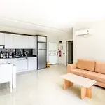 Seafront 1 Bedroom - Sea View Balcony - New Building 公寓 阿拉尼亚
