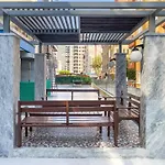 Seafront 1 Bedroom - Sea View Balcony - New Building 公寓 *