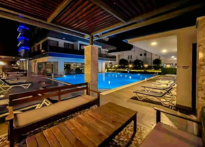 Seafront 1 Bedroom Apt - Sea View Balcony - New Building