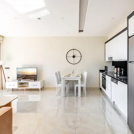 Seafront 1 Bedroom - Sea View Balcony - New Building *